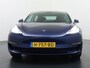 Tesla Model 3 Long Range RWD!! *GERESERVEERD / RESERVED* 78,8 kWh Grootste Actieradius! 1701kg 18" FSD-Full Self Driving Computer-3 Premium Audio AutoPilot Panoramadak Camera's Leer Adaptive-Cruise-Control+Stop&Go Pdc-a+v Dual-Ecc Keyless(via GSM) Stoel en achterbank verwarming Electr.Stoelen+Memory+Easy-Entry WiFi Origineel Nederlandse auto Grootste accu Tot 16,5kwh thuis laden. Accu/Motor Garantie tot 30-12-2027 max 192.000km