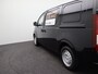 Hyundai Staria 1.6 T-GDI HEV | 3 zitplaatsen | Prijs ex BPM / BTW | Uit voorraad leverbaar |