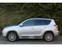 Toyota RAV4 2.0 VVTi Executive Business 158PK | Full option! | Parkeercamera | Trekhaak | Stoelverwarming | Elektrische stoelen