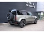Land Rover Defender 2.0 P300e 110 X-Dynamic HSE / Pangea Green / Caraway Leather / 22'' velgen /