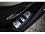 Mercedes-Benz E-klasse Cabrio 200 AMG Line Open dak, sfeerverlichting, stoel- en nekverwarming, isofix