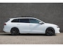 Volkswagen Golf Variant 1.5 eTSI 115pk DSG Life Business | 18" Velgen | Massage | Navigatie