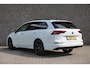 Volkswagen Golf Variant 1.5 eTSI 115pk DSG Life Business | 18" Velgen | Massage | Navigatie