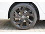 Volkswagen Golf Variant 1.5 eTSI 115pk DSG Life Business | 18" Velgen | Massage | Navigatie