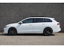 Volkswagen Golf Variant 1.5 eTSI 115pk DSG Life Business | 18" Velgen | Massage | Navigatie