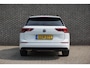 Volkswagen Golf Variant 1.5 eTSI 115pk DSG Life Business | 18" Velgen | Massage | Navigatie