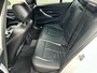 BMW 3-Serie 320d Upgrade Edition Automaat achteruit camera 184pk 19 INCH LMV parkeer sensor open dak leerbekeleding stoelverwarmin