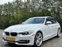 BMW 3-Serie 320d Upgrade Edition Automaat achteruit camera 184pk 19 INCH LMV parkeer sensor open dak leerbekeleding stoelverwarmin