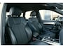 Audi Q5 2.0 TFSI Quattro 252PK | Sport S Line Edition | 3x S-Line | 19" LM Velgen | LED | Navigatie | Virtual Cockpit | Apple CarPlay | Wegklapbare Trekhaak | Standkachel | Stoelverwarming |