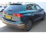 Volkswagen Tiguan 1.4 TSI eHybrid Life Edition 245PK | Achteruitrijcamera | Digital cockpit | Adaptieve cruise controle | Climate controle | Parkeersensoren V+A | Elektrische kofferklep | Keyless entry/start | Navigatie | Apple CarPlay/Android Auto | Schakelmogelijkheid aan stuurwiel |