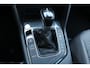 Volkswagen Tiguan 1.4 TSI eHybrid Life Edition 245PK | Achteruitrijcamera | Digital cockpit | Adaptieve cruise controle | Climate controle | Parkeersensoren V+A | Elektrische kofferklep | Keyless entry/start | Navigatie | Apple CarPlay/Android Auto | Schakelmogelijkheid aan stuurwiel |