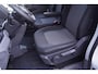 Volkswagen Crafter 2.0 TDI 140 pk L3H3 Airco, 270 Graden Deuren App Connect/Apple Carplay, Camera, Opstap achter, 3-Zits