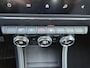 Renault Captur 1.3 mild hybrid 140 techno Handgeschakeld / Apple Carplay Android Auto / Achteruitrijcamera / Keyless Entry/Start / Cruise control / Lichtmetalen wielen 17“ / Navigatie /