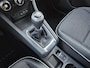 Renault Captur 1.3 mild hybrid 140 techno Handgeschakeld / Apple Carplay Android Auto / Achteruitrijcamera / Keyless Entry/Start / Cruise control / Lichtmetalen wielen 17“ / Navigatie /