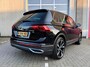 Volkswagen Tiguan 1.5 TSI Elegance DSG|Matrix LED|20 inch|Trekhaak|Winter pakket|Navi|Camera|Rijklaarprijs!