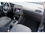 Volkswagen Tiguan 1.4 TSI eHybrid Life Edition | Achteruitrijcamera | Digital cockpit | Adaptieve cruise controle | Climate controle | Parkeersensoren V+A | Elektrische kofferklep | Keyless entry/start | Navigatie | Apple CarPlay/Android Auto | Schakelmogelijkheid aan stuurwiel |