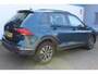 Volkswagen Tiguan 1.4 TSI eHybrid Life Edition | Achteruitrijcamera | Digital cockpit | Adaptieve cruise controle | Climate controle | Parkeersensoren V+A | Elektrische kofferklep | Keyless entry/start | Navigatie | Apple CarPlay/Android Auto | Schakelmogelijkheid aan stuurwiel |