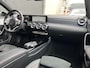 Mercedes-Benz A-klasse 180 Business Solution AMG AUT. | 1e eigenaar | dealer onderhouden | sfeerverlichting | navigatie | NL auto