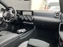 Mercedes-Benz A-klasse 180 Business Solution AMG AUT. | 1e eigenaar | dealer onderhouden | sfeerverlichting | navigatie | camera