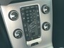 Volvo V40 Cross Country 2.0 T3 Momentum | Rijklaar incl 12 mnd Bovag | Standkachel Stoelverwarming Donker glas