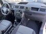 Volkswagen Caddy 2.0 TDI L1H1 BMT Bpm vrij Ladekast Airco Cruise controle Kastinrichting Trekhaak 1400kg trekgewicht Schuifdeur Telefoon verbinding 1e eigenaar Euro 6 Dubbele bodem met Lades