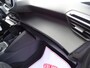 Peugeot 208 1.2 PureTech Active Pack 6-Bak, Navigatie, Multimedia, Airco/ECC, CruiseControl, Parkeersensoren