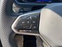 Volkswagen Tiguan 1.5 TSI R-Line / Digital Cockpit Pro / Parkeersensoren vóór en achter / Getint Glas / 19'' LMV / VW