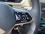 Volkswagen Tiguan 1.5 TSI R-Line / Digital Cockpit Pro / Parkeersensoren vóór en achter / Getint Glas / 19'' LMV / VW