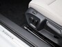 Volkswagen Passat Variant 1.5 eTSI Elegance Business | Direct leverbaar | LED Matrix koplampen | Achterklep elektrisch te openen | Keyless Access | Stoelverwarming | Stuurwielverwarming | Voorstoelen Ergo-Active