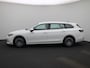 Volkswagen Passat Variant 1.5 eTSI Elegance Business | Direct leverbaar | LED Matrix koplampen | Achterklep elektrisch te openen | Keyless Access | Stoelverwarming | Stuurwielverwarming | Voorstoelen Ergo-Active