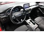 Ford Focus 1.5 EcoB. 150pk Aut. Navi Climate Stuurverwarming Stoelverwarming PDC LM velgen