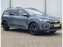 Dacia Jogger 1.6 Hybrid 140 Extreme 7p. / Achteruitrijcamera / Apple Carplay & Android Auto (draadloos) / Dode Hoek Detectie / Navigatie / Parkeersensoren / Climate Control / Cruise Control / LED Verlichting /