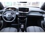 Peugeot 2008 1.2 Hybrid 145PK AUTOMAAT ALLURE | NIEUWE AUTO! | KEYLESS ENTRY/START | PARKEERSENSOREN VOOR + ACHTER  | 17" LICHTMETALEN VELGEN | ADAPTIVE CRUISE CONTROL | CLIMATE CONTROL | STOEL VERWARMING | DRAADLOZE APPLE CARPLAY/ANDROID AUTO |