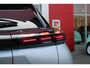Peugeot 2008 1.2 Hybrid 145PK AUTOMAAT ALLURE | NIEUWE AUTO! | KEYLESS ENTRY/START | PARKEERSENSOREN VOOR + ACHTER  | 17" LICHTMETALEN VELGEN | ADAPTIVE CRUISE CONTROL | CLIMATE CONTROL | STOEL VERWARMING | DRAADLOZE APPLE CARPLAY/ANDROID AUTO |