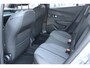 Peugeot 2008 1.2 Hybrid 145PK AUTOMAAT ALLURE | NIEUWE AUTO! | KEYLESS ENTRY/START | PARKEERSENSOREN VOOR + ACHTER  | 17" LICHTMETALEN VELGEN | ADAPTIVE CRUISE CONTROL | CLIMATE CONTROL | STOEL VERWARMING | DRAADLOZE APPLE CARPLAY/ANDROID AUTO |