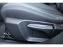 Peugeot 2008 1.2 Hybrid 145PK AUTOMAAT ALLURE | NIEUWE AUTO! | KEYLESS ENTRY/START | PARKEERSENSOREN VOOR + ACHTER  | 17" LICHTMETALEN VELGEN | ADAPTIVE CRUISE CONTROL | CLIMATE CONTROL | STOEL VERWARMING | DRAADLOZE APPLE CARPLAY/ANDROID AUTO |