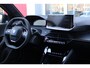 Peugeot 2008 1.2 Hybrid 145PK AUTOMAAT ALLURE | NIEUWE AUTO! | KEYLESS ENTRY/START | PARKEERSENSOREN VOOR + ACHTER  | 17" LICHTMETALEN VELGEN | ADAPTIVE CRUISE CONTROL | CLIMATE CONTROL | STOEL VERWARMING | DRAADLOZE APPLE CARPLAY/ANDROID AUTO |