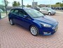 Ford Focus Wagon 1.5 Titanium Automaat 150 PK, Airco(automatisch), Multimediasysteem, Carplay/Android auto, Navigatie, Camera, Parkeersensoren, Parkeerhulp, Cruise control, Stoelverwarming, Verwarmd stuurwiel, Verwarmde voorruit, Keyless, Half lederen bekleding, Trekhaak Zeer nette auto, Dealer onderhouden, BOVAG