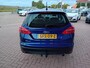Ford Focus Wagon 1.5 Titanium Automaat 150 PK, Airco(automatisch), Multimediasysteem, Carplay/Android auto, Navigatie, Camera, Parkeersensoren, Parkeerhulp, Cruise control, Stoelverwarming, Verwarmd stuurwiel, Verwarmde voorruit, Keyless, Half lederen bekleding, Trekhaak Zeer nette auto, Dealer onderhouden, BOVAG