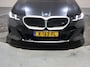 BMW i5 M60 xDrive 84 kWh 601PK, NL Dealerauto, 1e Eigenaar, meest complete uitvoering .. heeft nog Fabrieksgarantie .. IEDERE KEURING TOEGESTAAN !!