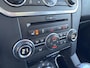 Land Rover Discovery 4 3.0 SDV6 HSE 245pk - GRIJS KENTEKEN -