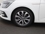 Renault Megane Estate 1.3 TCe 140 Techno | Stoel- & Stuurwielverwarming | 9,3" Full-Map Navigatie | Camera | PDC Voor + Achter | Climate Control | LED Pure Vision | Keyless | 17" LMV | Privacy Glass | Apple Carplay & Android Auto