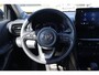Toyota Yaris Cross 1.5 HYBRID DYNAMIC APPLE/ANDROID LM-VELGEN STUUR/STOELVERW. HEAD-UP NAVI EL-ACHTERKLEP KEYLESS LED