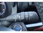 Toyota Yaris Cross 1.5 HYBRID DYNAMIC APPLE/ANDROID LM-VELGEN STUUR/STOELVERW. HEAD-UP NAVI EL-ACHTERKLEP KEYLESS LED