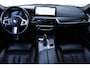BMW 5-Serie Touring 520i M-Sport | Comfortstoelen | Org. NL