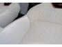Lynk & Co 08 1.5 More | Actieradius gecombineerd 1100 km | 80% opladen in 33min | Elektrische massage- & ventilatiestoelen met geheugen | Stoelverwarming voor & achter | Panoramadak | Apple CarPlay/Android Auto | 23 Harman Kardon speakers | Adaptive Cruise Control |