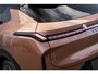 Lynk & Co 08 1.5 More | Actieradius gecombineerd 1100 km | 80% opladen in 33min | Elektrische massage- & ventilatiestoelen met geheugen | Stoelverwarming voor & achter | Panoramadak | Apple CarPlay/Android Auto | 23 Harman Kardon speakers | Adaptive Cruise Control |