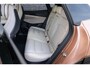 Lynk & Co 08 1.5 More | Actieradius gecombineerd 1100 km | 80% opladen in 33min | Elektrische massage- & ventilatiestoelen met geheugen | Stoelverwarming voor & achter | Panoramadak | Apple CarPlay/Android Auto | 23 Harman Kardon speakers | Adaptive Cruise Control |