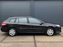 Renault Laguna Estate 2.0 16V Sélection Business - ECC- TREKHAAK - NAVIGATIE - BLUETOOTH - PARKEERSENSOREN - CRUISE CONTROLE - LM VELGEN - NL AUTO - NAP - NIEUWE APK T/M 31-05-2026 -