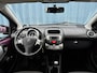 Peugeot 107 1.0 Envy 5drs 5-Deurs | Airco | Lederen Stuurwiel | Radio/ Bleutooth | Unieke Kleur | Mistlampen voor | Centrale Deurvergrendeling